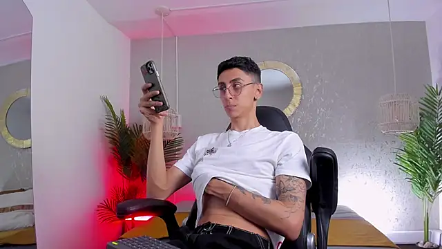 Gio_carangi Chat XXX in diretta