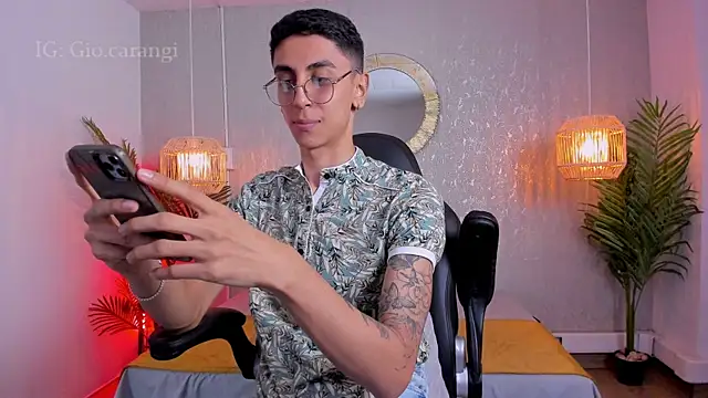 Gio_carangi Pertunjukan Webcam