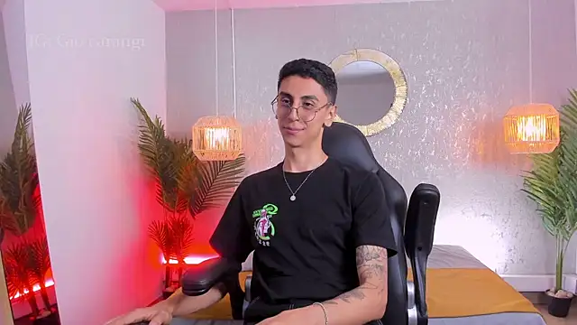 Gio_carangi: вебкам-шоу