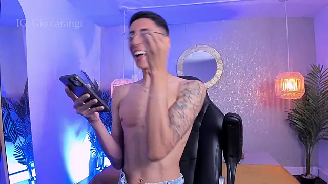 Gio_carangi Webcam show
