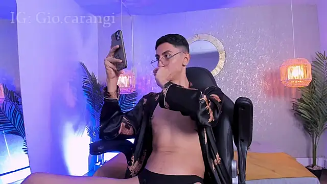 Gio_carangi Pertunjukan Webcam