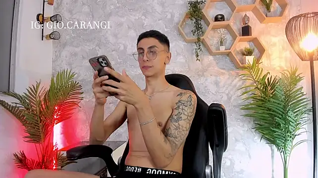 Gio_carangi Pertunjukan Webcam
