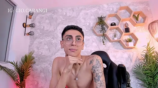 Gio_carangiのウェブカメラショー