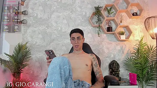 Gio_carangi Pertunjukan Webcam