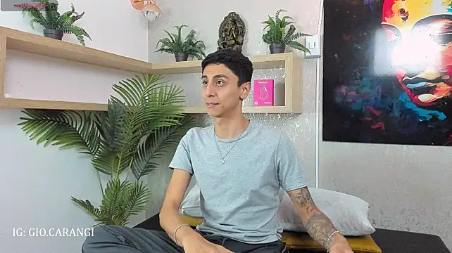 Gio_carangi Webcam show