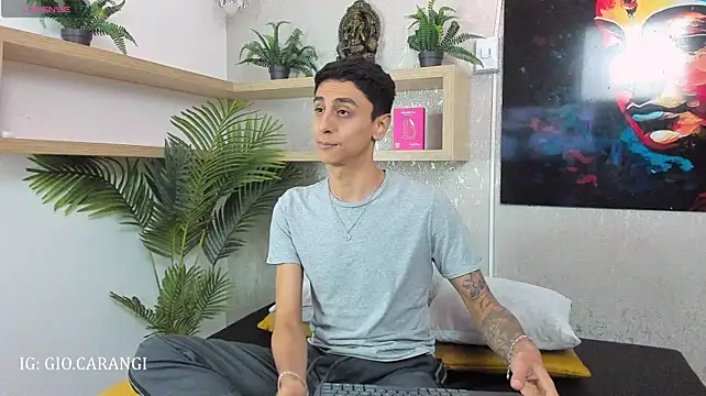 Вебкам-шоу Gio_carangi