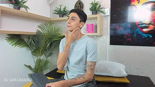 عرض كام Gio_carangi