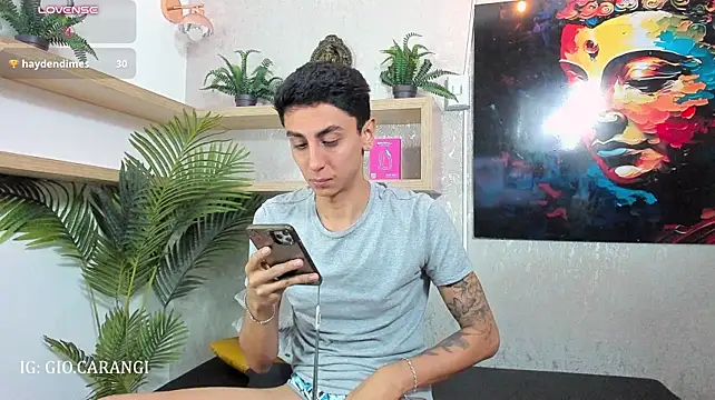 Gio_carangi Adlı Modelin Web Kamerası Şovu