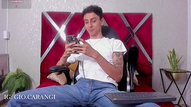 הופעת וובקאם של Gio_carangi