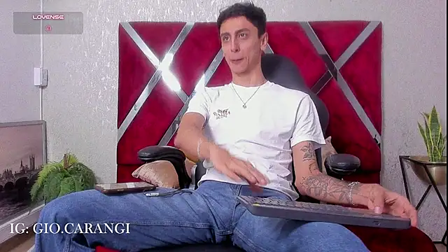 Gio_carangi 网络视讯表演