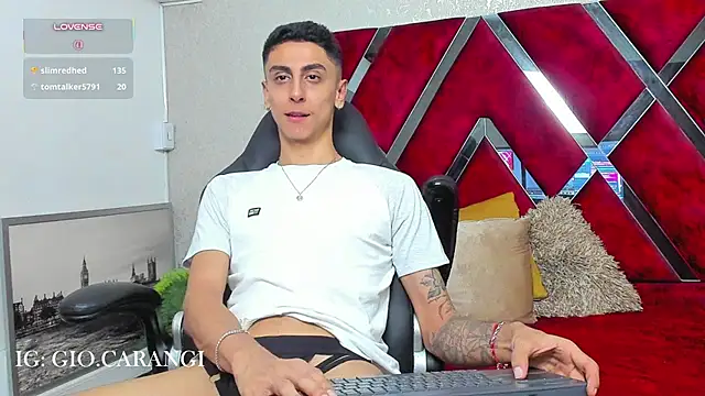 Gio_carangi Adlı Modelin Web Kamerası Şovu