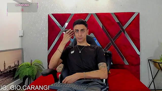 Gio_carangi: вебкам-шоу