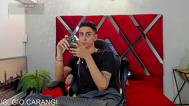 Gio_carangi 网络视讯表演