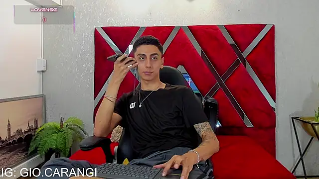 Pokazy przed kamerką – Gio_carangi