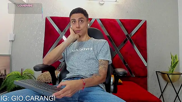 Вебкам-шоу Gio_carangi