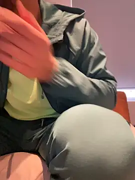 Show modela Hotdickxl na web-kameri