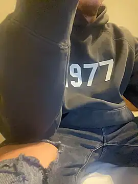 Show modela Hotdickxl na web-kameri