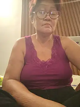 Sunflower1956's Live XXX Chat