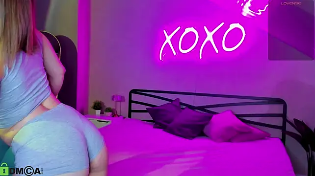 Vanessa_Williamsonn Adlı Modelin Canlı XXX Sohbeti