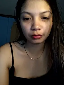 Show modela pinay_kitty23 na web-kameri