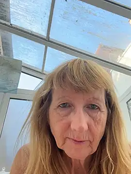 Show de MatureKim na webcam