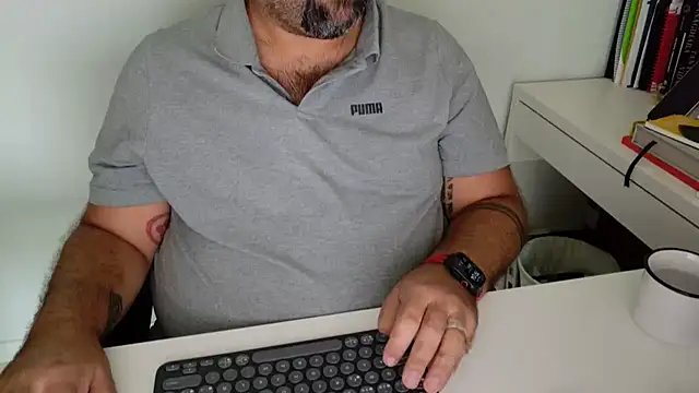 BearOfficer – webcam-show