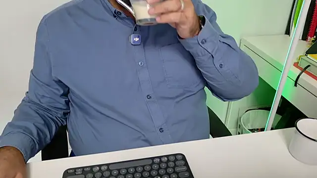 Webkamerová show BearOfficer