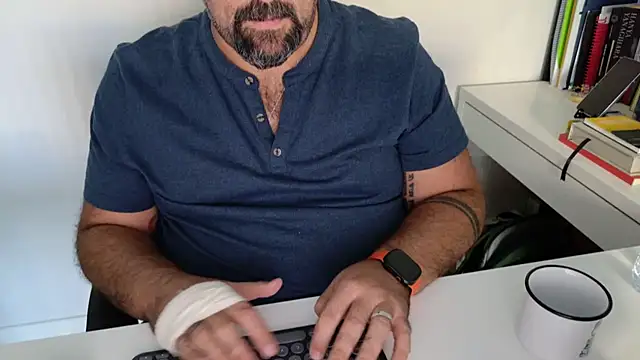 BearOfficer Webcam-Show