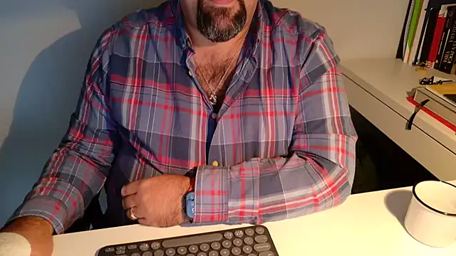 BearOfficer webkamerás műsora