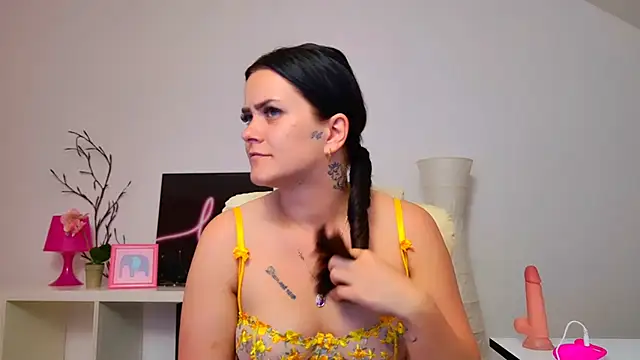 הופעת וובקאם של NicolSparkleX
