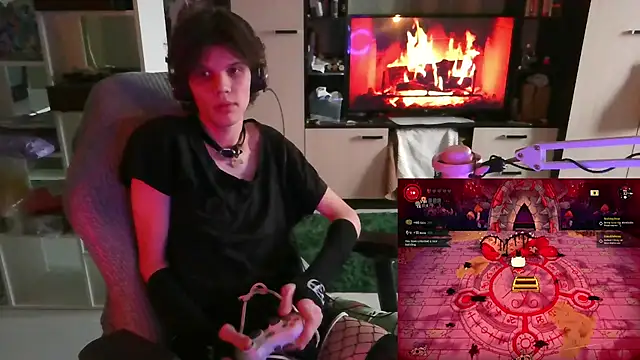 Lucius_Mo Pertunjukan Webcam