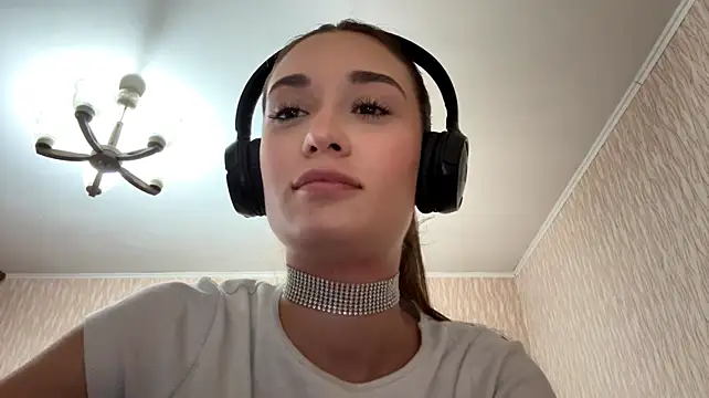 Chat +18 de BelvaRandazzo ao vivo