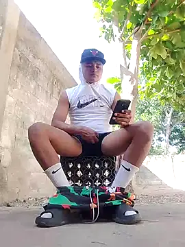 HOTRAINYGOLDEN Show Webcam