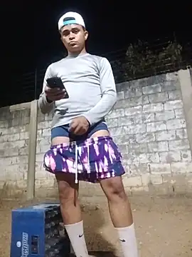 HOTRAINYGOLDEN Adlı Modelin Web Kamerası Şovu