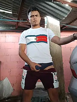 Show modela HOTRAINYGOLDEN na web-kameri