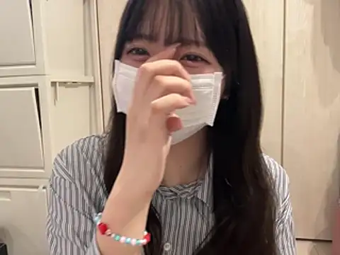 y-u-r-a-33 Chat XXX live