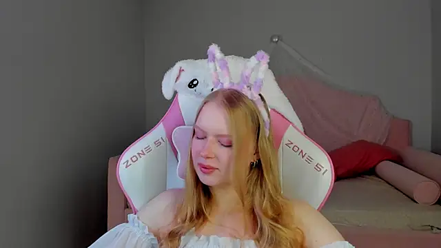 BellaVenatrix: вебкам-шоу