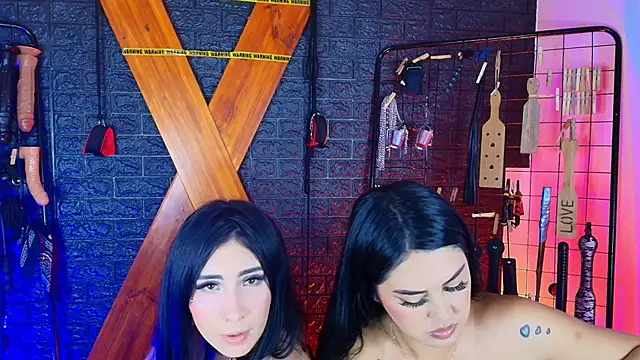 Pokazy przed kamerką – Mistress_lexi_bdsm