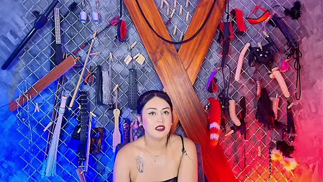 Mistress_lexi_bdsm: διαδικτυακό σόου στην κάμερα