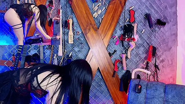 Mistress_lexi_bdsm Show Webcam
