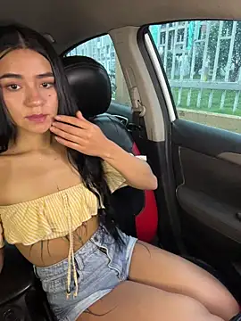 Dakota_firee Show in webcam