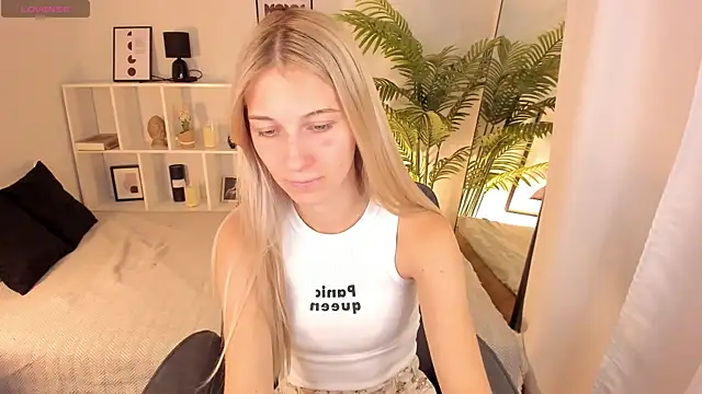 Chat +18 de LauraPurr ao vivo