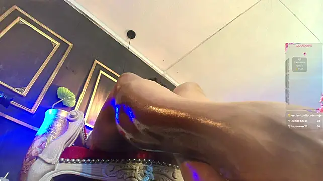 alexa_cruz__ Show Webcam