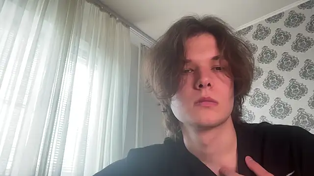 Show modela tomasdickpick na web-kameri