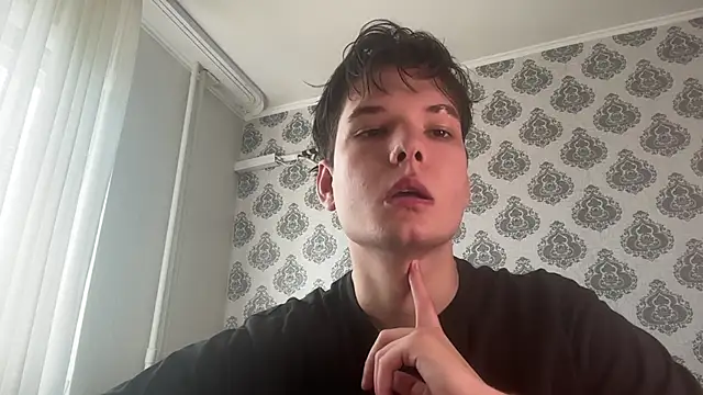 Show modela tomasdickpick na web-kameri