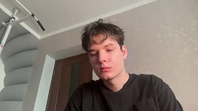 Show modela tomasdickpick na web-kameri