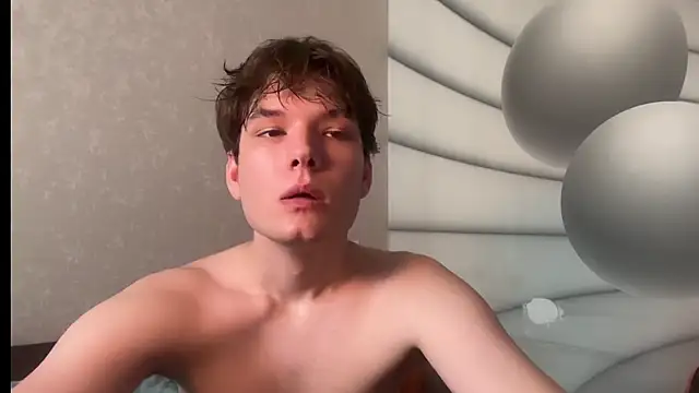 Show modela tomasdickpick na web-kameri
