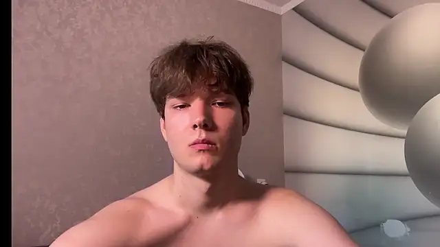 Show modela tomasdickpick na web-kameri