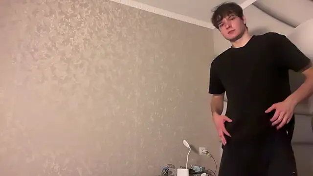 Show modela tomasdickpick na web-kameri