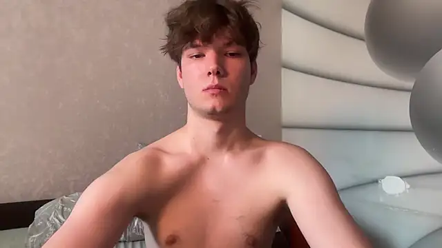 Show modela tomasdickpick na web-kameri